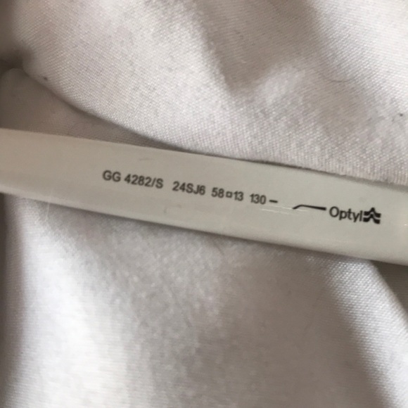 Gorgeous GUCCI Aviator Gold/White❤️❤️❤️ - Picture 8 of 8